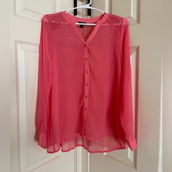 ALLOY Sheer Blouse - Size Large - Picture 1 of 5